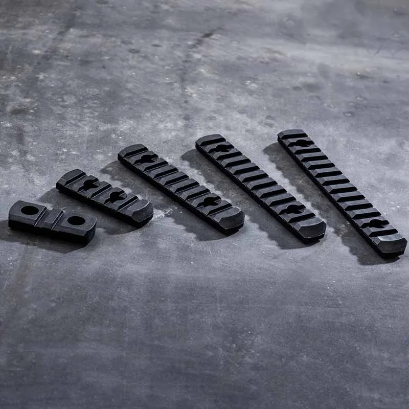 18.01.07 M LOK Polymer Rail Set 2 3